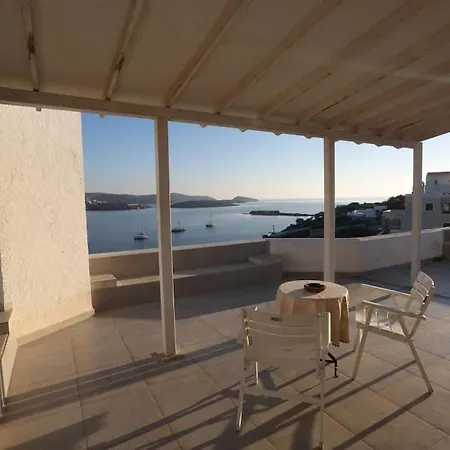 Tatil Evi Marfo Finikas (Syros)